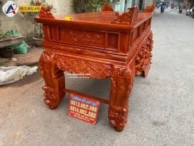 Sập Thờ Mai Điểu chân 22 gỗ gõ màu Cánh Gián 2m17 8 Chi tiết bên trái Sập Thờ Mai Điển chân 22 gỗ gõ màu Cánh Gián