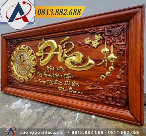 Tranh Đồng Hồ Chữ Đức gỗ Hương Đỏ 41x81x2.5cm 7 Tranh đồng hồ chữ Đức gỗ Hương Đỏ nhìn nghiêng trái