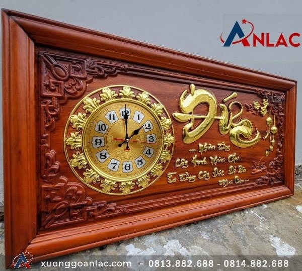 Tranh Đồng Hồ Chữ Đức gỗ Hương Đỏ 41x81x2.5cm 8 Tranh đồng hồ chữ Đức gỗ Hương Đỏ nhìn nghiêng phải
