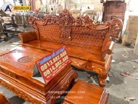 Đoản đục hoa lá tây lạ mắt