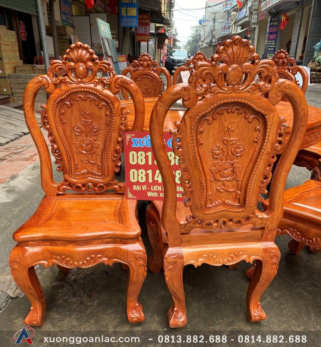 Bộ bàn ăn tròn 8 ghế gỗ hương đá sang trọng 7 Bộ ghế ăn hương đá sang trọng