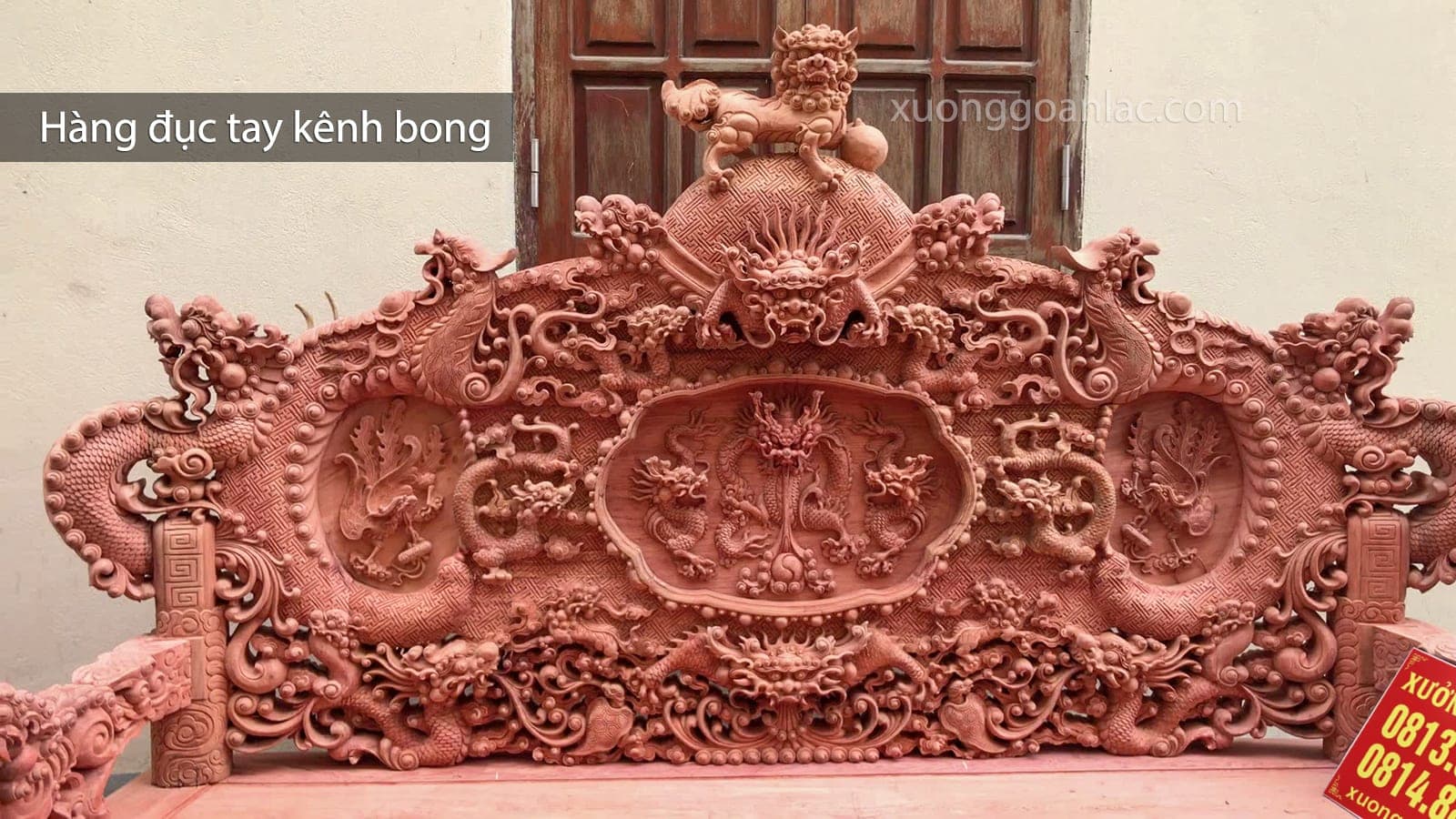 Cùng mẫu bàn ghế, cùng loại gỗ và kích thước sao giá bán khác nhau? 2 Mẫu ghế đỉnh rồng đục tay