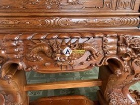 Sập thờ tứ linh gỗ gõ đỏ chân 26cm 20 Dạ mặt hồi của sập thờ cũng được điêu khắc hình đầu rồng sống động