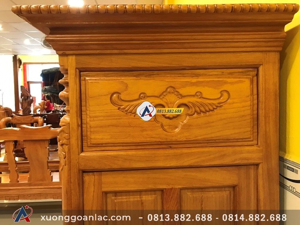 Tủ thờ trơn gỗ gõ đỏ 17 mặt bên tủ thờ chạm khắc tinh tế