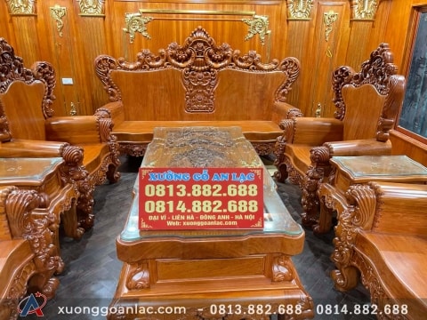 Mặt bàn nguyên khối, chạm đục hoa văn Hoa Lá Tây tinh xảo