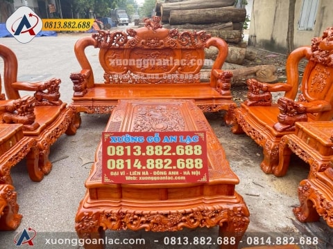 Ghế dài bộ nghê đỉnh phượng được chạm trổ tinh tế