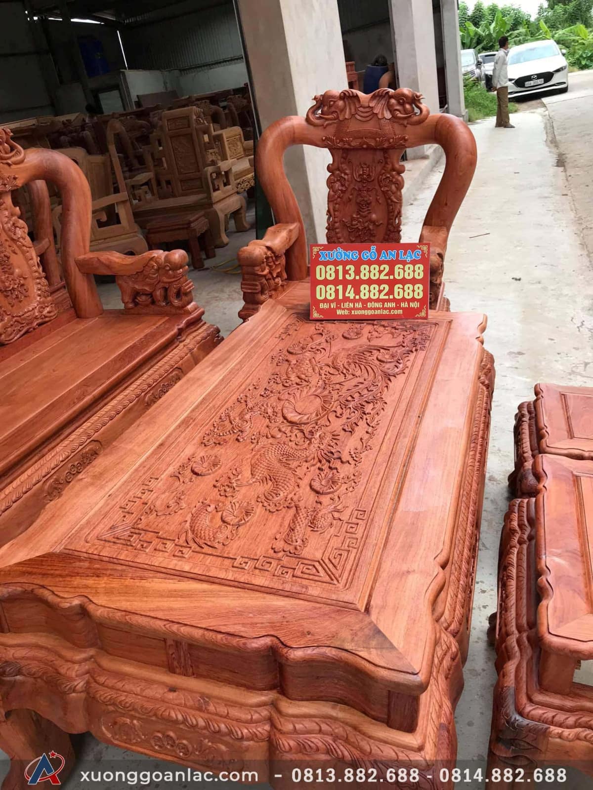 Kinh nghiệm lựa chọn bàn ghế phòng khách phù hợp với nhu cầu 21 Mặt bàn bộ minh quốc voi gỗ hương đá