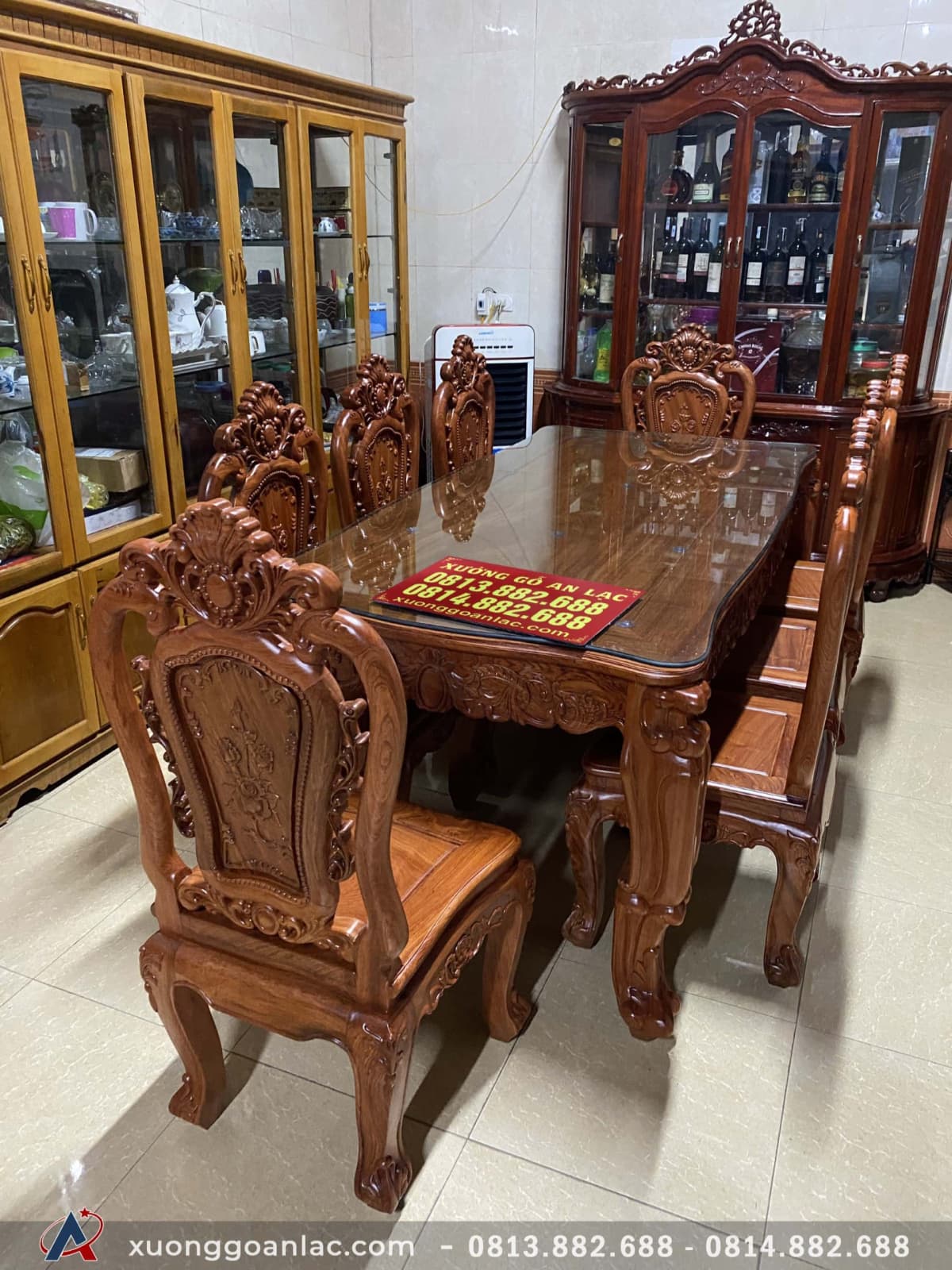 Bàn ăn 8 ghế mẫu Louis Hoàng Gia đục hoa hồng 2 mặt gỗ hương đá - Gia đình anh Sơn chị Nguyệt ở Quảng Ninh 21 Bộ bàn ăn 8 ghế hồng hạt vip gỗ hương đá