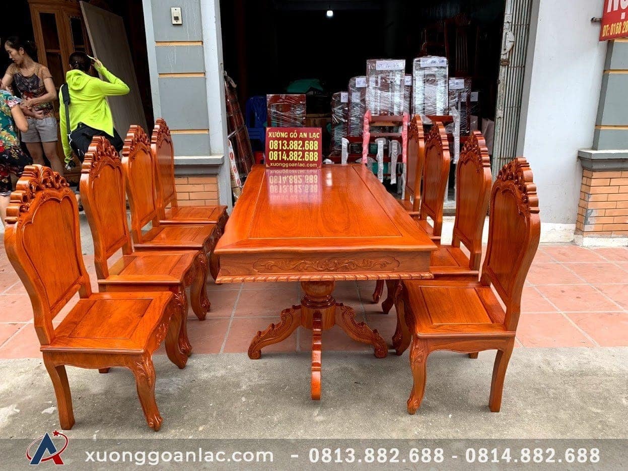 Bộ bàn ăn 8 ghế gỗ gõ đỏ mẫu đục hoa lá tây đẹp 6 Bộ Bàn Ghế Ăn Gỗ Gõ Đỏ Mẫu Đục Hoa Lá Tây Đơn Giản