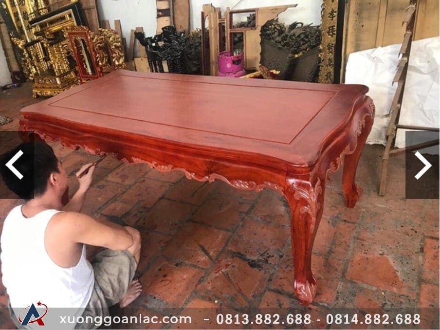Bộ bàn ăn louis gõ đỏ dát vàng 6 ghế (chị Hoa ở Hà Giang) 17 Quá trình làm sạch trước khi dát vàng bàn ăn