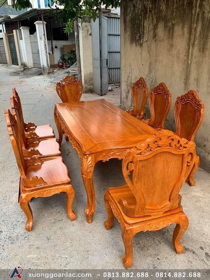 Bộ bàn ghế ăn mẫu Louis gỗ gõ đỏ 8 ghế - Cô Hiền, Hải Dương 6 Bàn ghế ăn mẫu Louis gỗ gõ đỏ 8 ghế - Cô Hiền, Hải Dương