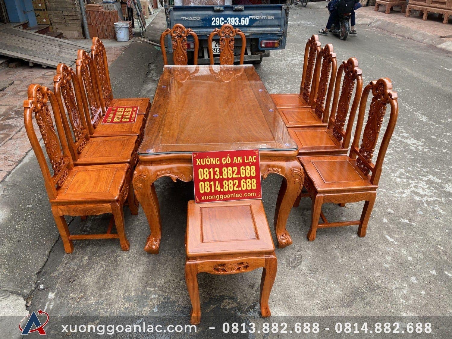 Bộ bàn ghế ăn 10 ghế mẫu Louis Hoa Hồng gỗ Gõ Đỏ (Anh Định, Thái Bình) 10 Bộ Bàn Ghế Ăn Mẫu Louis Hoa Hồng 10 Ghế Gỗ Gõ Đỏ - Anh Định, Thái Bình