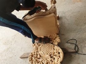 quá trình trà lu chiếc ghế ăn hoàng gia