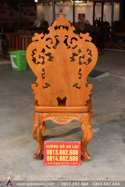 Bộ bàn ăn khuôn tranh bầu dục 6 ghế louis tựa cong gỗ hương đá cao cấp (Anh Tuấn, Hưng Yên) 30 mặt sau tựa ghế louis