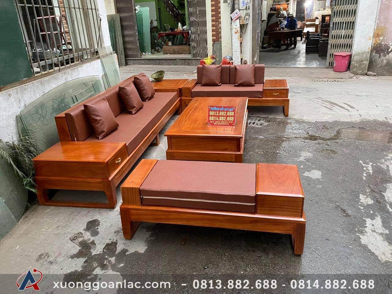 Kinh nghiệm lựa chọn bàn ghế phòng khách phù hợp với nhu cầu 7 Sofa gỗ kết hợp với lớp đệm ghế đang là lựa chọn ưu tiên của nhiều khách hàng chung cư và nhà ống diện tích vừa và nhỏ