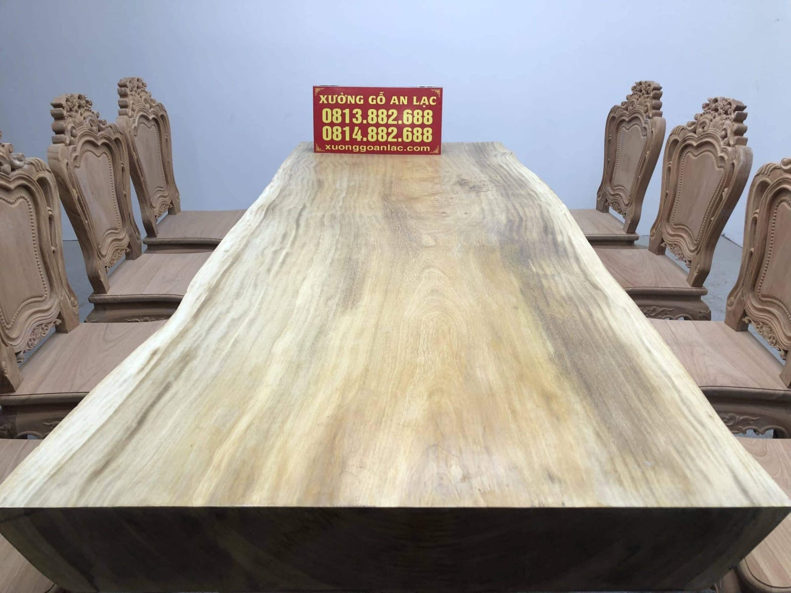 Bộ bàn ăn gỗ cẩm hồng nguyên khối 8 ghế louis tựa cong (Cô Trang, Phú Thọ) 16 Bàn ăn gỗ tự nhiên nguyên khối