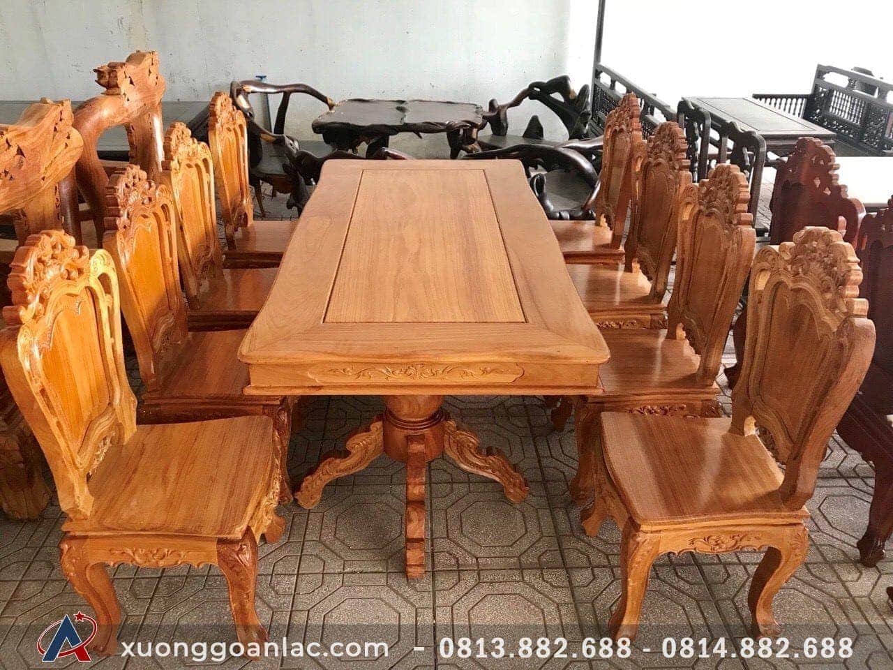 Bộ bàn ăn chữ nhật 8 ghế gỗ gõ đỏ mẫu đục hoa lá tây (Anh Giáp, Tuyên Quang) 8 Bộ Bàn Ăn 8 Ghế Gỗ Gõ Đỏ mẫu đục hoa lá tây mặt tràn chữ nhật