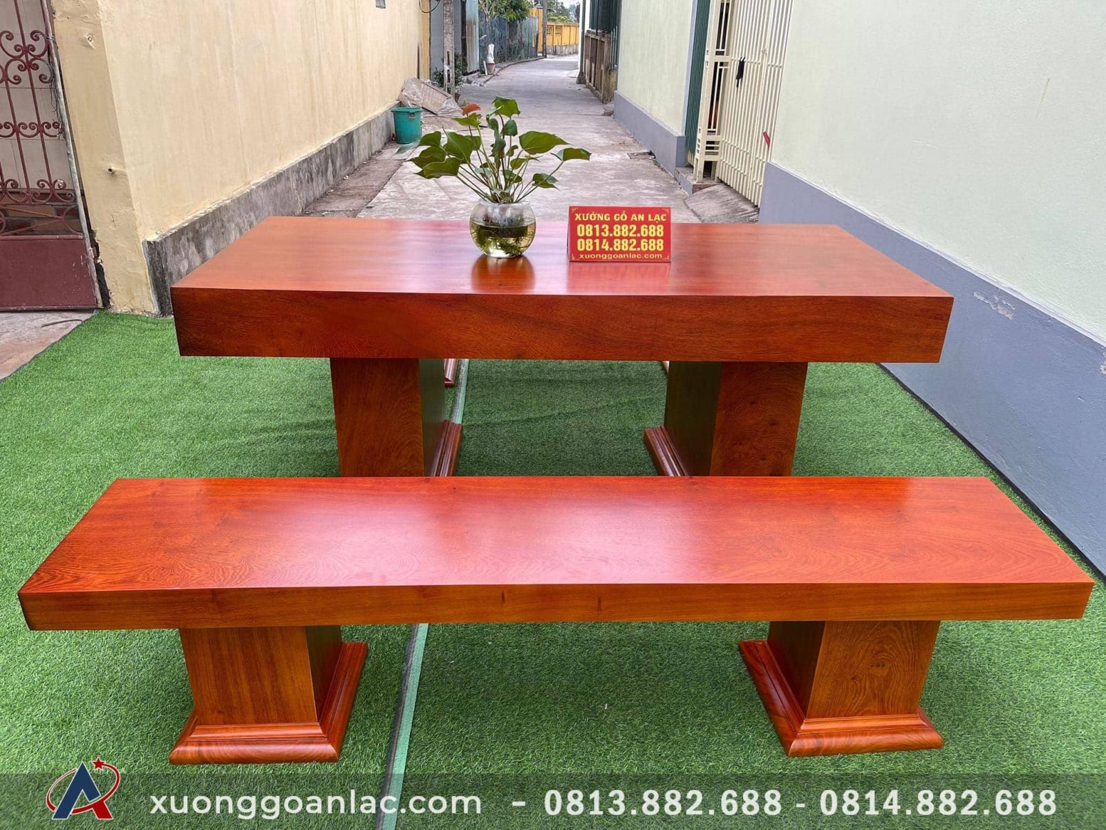 Bộ bàn ăn K3 nguyên khối siêu VIP gỗ gõ đỏ (Anh Tiến, Hà Nội) 7 Bộ bàn ghế ăn gỗ K3 nguyên khối có màu đỏ nâu thể hiện sự sang trọng