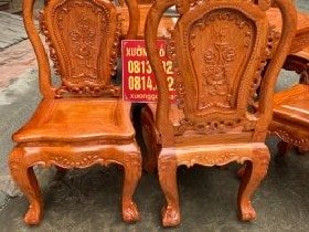 Bộ bàn ăn tròn 8 ghế mẫu Luois hoa hồng gỗ hương đá (Anh Đức, Bình Dương) 9 Ghế ăn Hoàng Gia Luis kết hợp vách chạm hoa đào cổ thụ sắc nét
