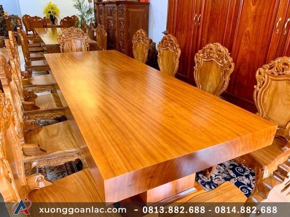 Bộ bàn ăn nguyên khối gỗ gõ đỏ 10 ghế đục hoa lá tây (Chú Giang, Ninh Bình) 12 bàn ăn chữ nhật nguyên khối