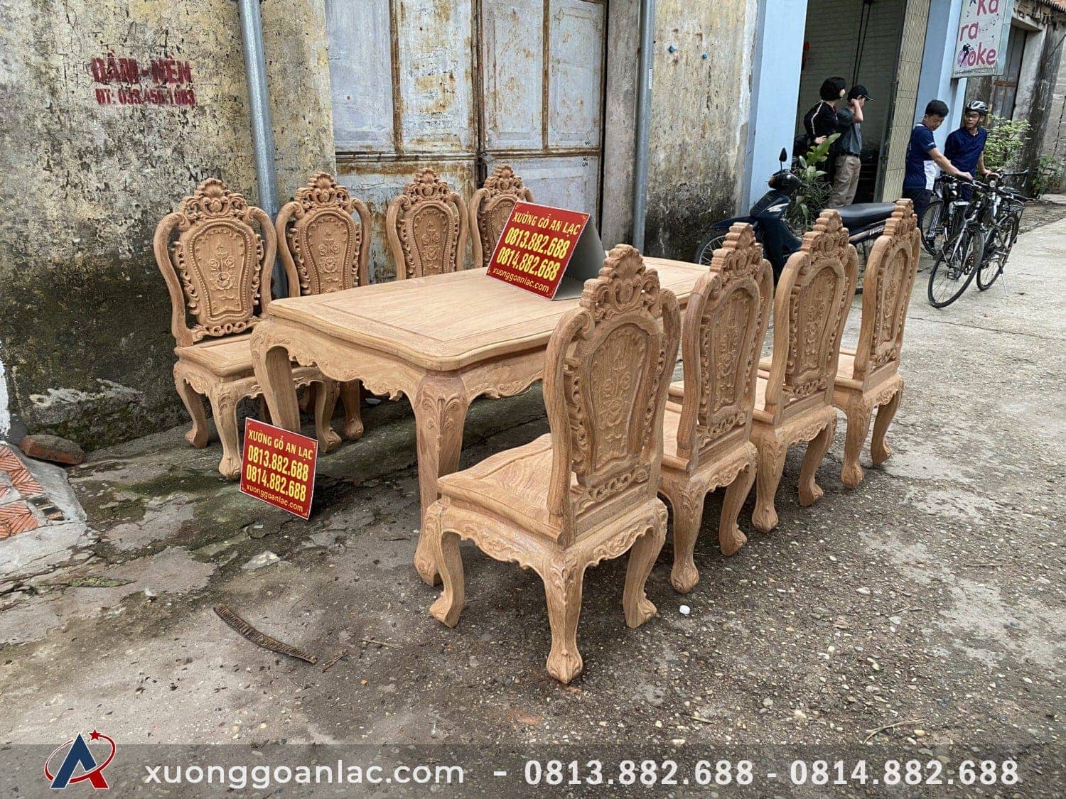 Bộ bàn ăn chữ nhật 8 ghế mẫu Luois hoa hồng gỗ gõ đỏ (Anh Trường, Hà Nội) 5 Bộ bàn ăn chữ nhật 8 ghế mẫu Luois hoa hồng gỗ gõ đỏ (Anh Trường, Hà Nội) - Ảnh 5