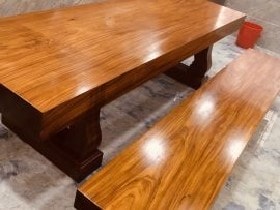 Bộ bàn ghế ba tấm gỗ gõ đỏ nguyên khối phun bóng vân cực đẹp (Anh Điệp, Thanh Hóa) 8 Bộ bàn ghế nguyên khối 3 tấm gỗ gõ đỏ phun bóng vân cực đẹp (Anh Điệp, Thanh Hóa)