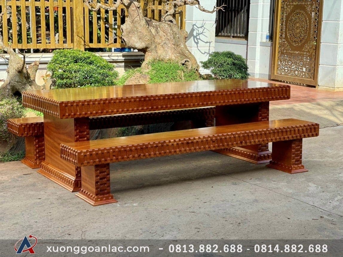Bộ bàn ghế nguyên khối mẫu K3 gỗ gõ đỏ siêu vip đục viền lạ mắt (Chú Đông, Bắc Ninh) 1 Bật mí xu hướng chọn đồ nội thất gỗ của đại gia