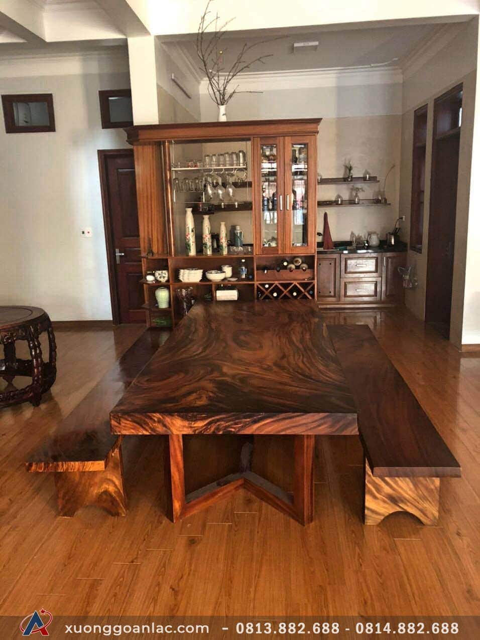 Bộ bàn ăn gỗ me tây 3 tấm liền khối hàng siêu vân (Anh Thiệp, Hải Dương) 12 Bộ bàn ăn gỗ me tây 3 tấm liền khối hàng siêu vân (Anh Thiệp, Hải Dương)