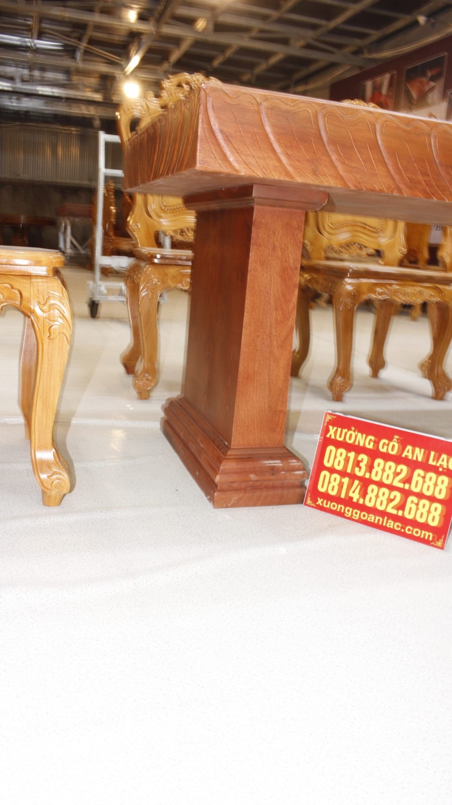 Bộ bàn ăn nguyên khối 10 ghế hoa lá tây gỗ hương đá cao cấp 17 Bộ hương đá 10 ghế hoàng gia vip tựa cong (13)