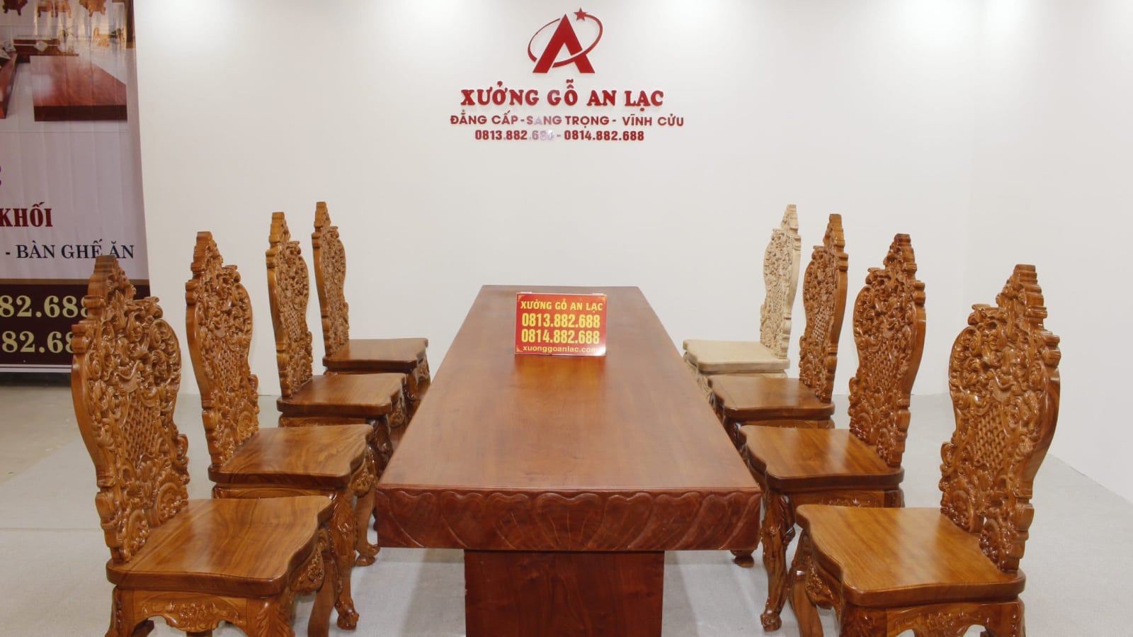 Tại sao sofa gỗ, bàn ghế gỗ nguyên khối ngày càng được ưa chuộng? 14 Bo huong da trai tim vs ghe louis hoang gia tua cong 19 scaled