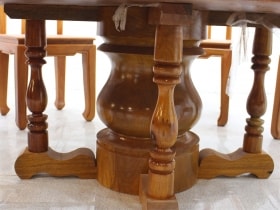 Bộ bàn tròn nguyên khối gỗ gõ đỏ 8 ghế triện chữ thọ tròn (Chị Ngọc Lan, Cao Bằng) 12 IMG 6015 scaled