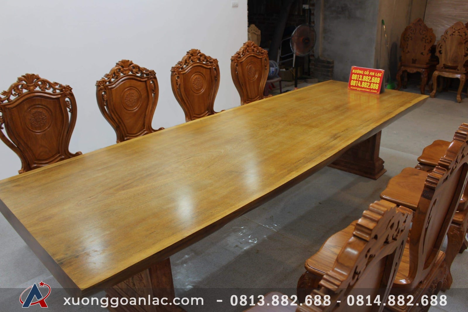 Bộ bàn ăn nguyên khối 303x103x12cm 8 ghế louis hoa lá tây có tay gỗ gõ đỏ siêu khủng 5 bàn nguyên khối louis hoa lá tây có tay