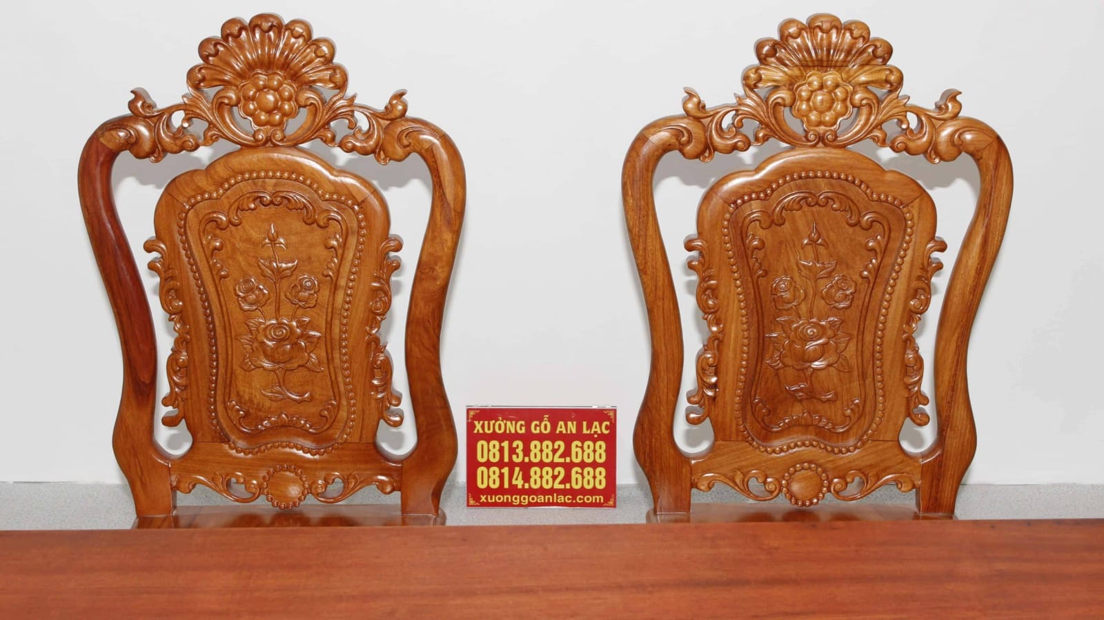 Bộ bàn ăn nguyên khối gỗ hương đá 290x83x15cm với 8 ghế louis hoa hồng đục hai mặt siêu vip 9 ghế ăn mẫu louis hoa hồng gỗ hương đá