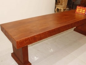 Bàn nguyên khối gỗ hương đá 2m86x83cmx15cm siêu vip 23 Mat ban nguyen khoi go huong da duc tay hinh trai tim van sieu dinh 2m86x83cmx15cm 2 scaled