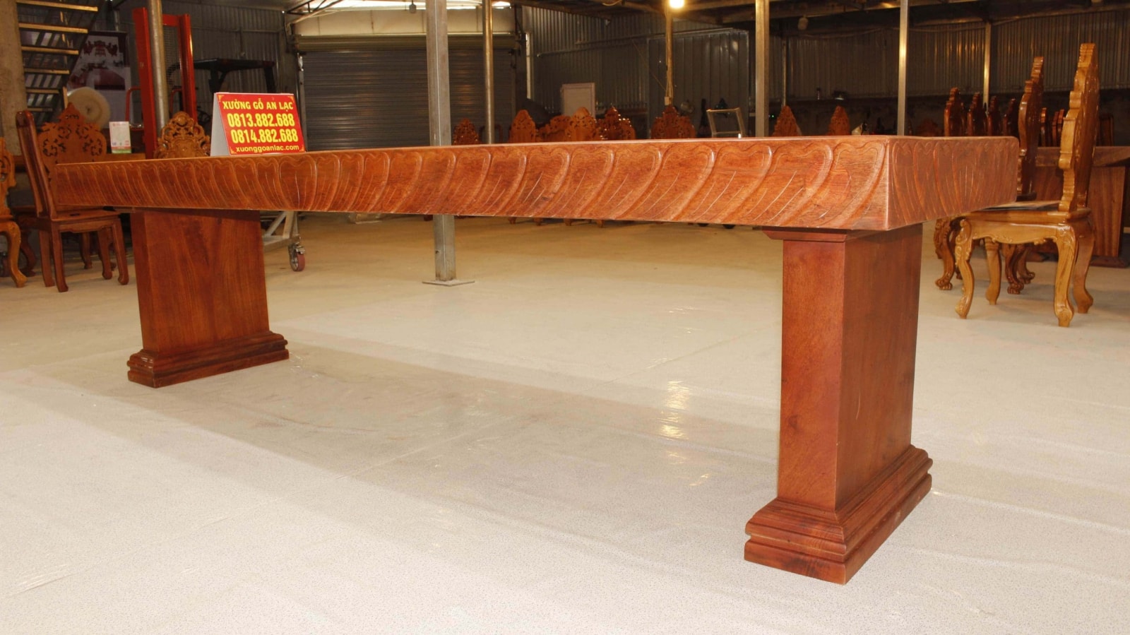 Bàn nguyên khối gỗ hương đá 2m86x83cmx15cm siêu vip 14 Bàn nguyên khối gỗ hương đá 2m86x83cmx15cm siêu vip - Ảnh 14
