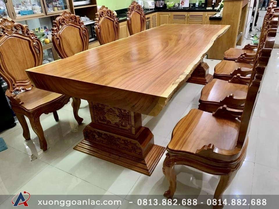 Bộ bàn ăn nguyên tấm gỗ cẩm hồng 8 ghế hoa lá tây (Anh Quân, Bắc Giang) 11 ghế ăn louis hoàng gia