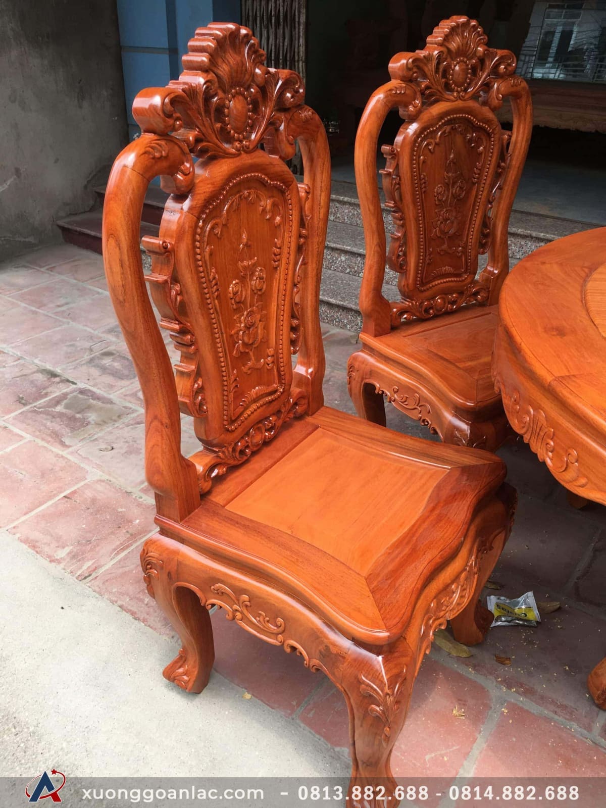 Bàn ăn tròn bộ 6 ghế gỗ hương đá mẫu louis hoa hồng (Cô Tuyết, Ninh Bình) 8 Mẫu ghế mang vẻ đẹp sang trọng