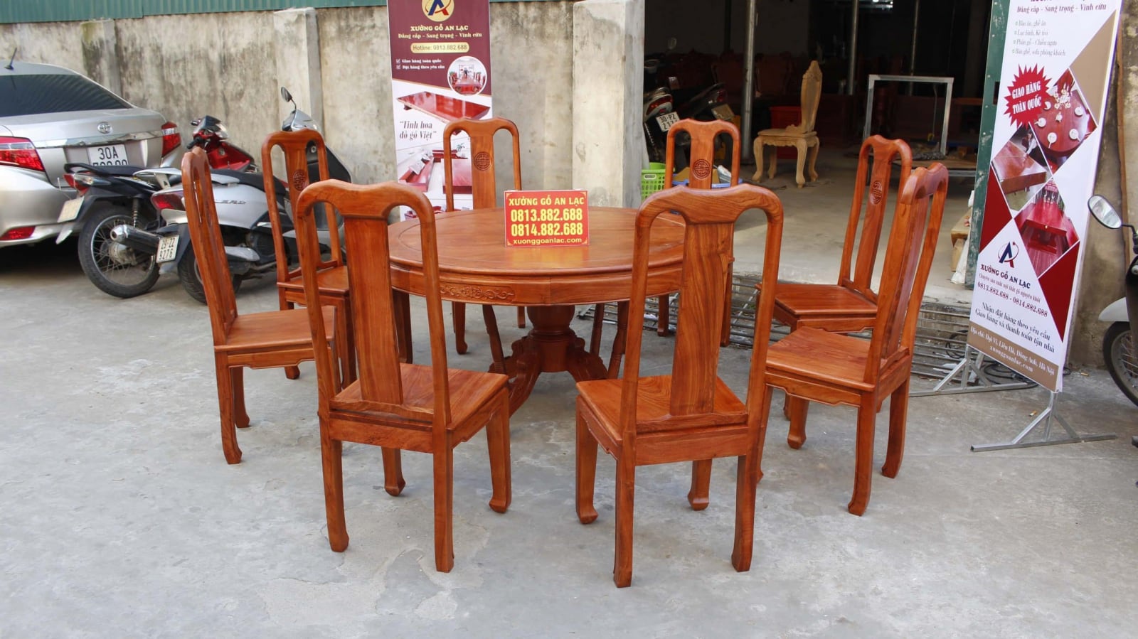 Bộ bàn ăn tròn khuôn tranh hương đá vs 8 ghế chữ thọ cực vip 1 bàn hương đá hoa lá tây vs ghế chữ thọ