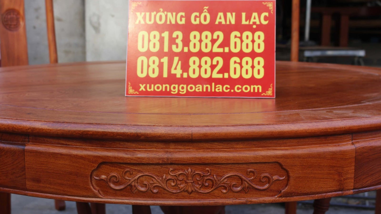 Bộ bàn ăn tròn khuôn tranh hương đá vs 8 ghế chữ thọ cực vip 9 Bộ bàn