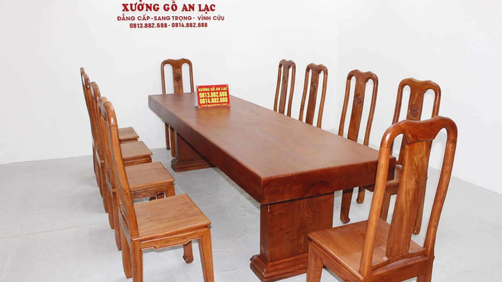 Bàn gỗ nguyên khối hương đá 3m với 10 ghế chữ thọ 1 bộ bàn ăn 10 ghế