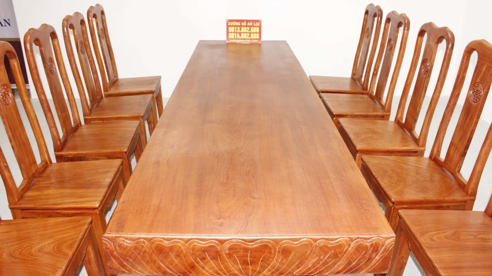 Siêu phẩm bàn ăn nguyên khối 283x79x14cm với 10 ghế triện chữ thọ gỗ hương đá 35 bàn ăn gỗ hương nguyên khối