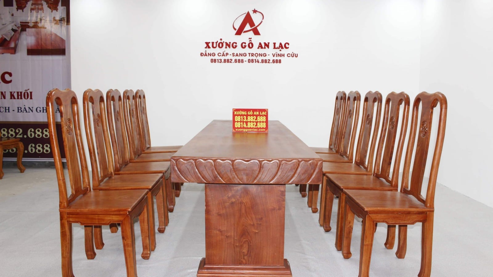 Siêu phẩm bàn ăn nguyên khối 283x79x14cm với 10 ghế triện chữ thọ gỗ hương đá 30 bàn nguyên khối 10 ghế chữ thọ tròn
