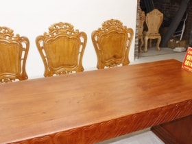 Bộ bàn gỗ nguyên khối hương đá đục sen dẹo 2m42 10 ghế hoa lá tây 12 mẫu bàn chữ nhật mặt trơn