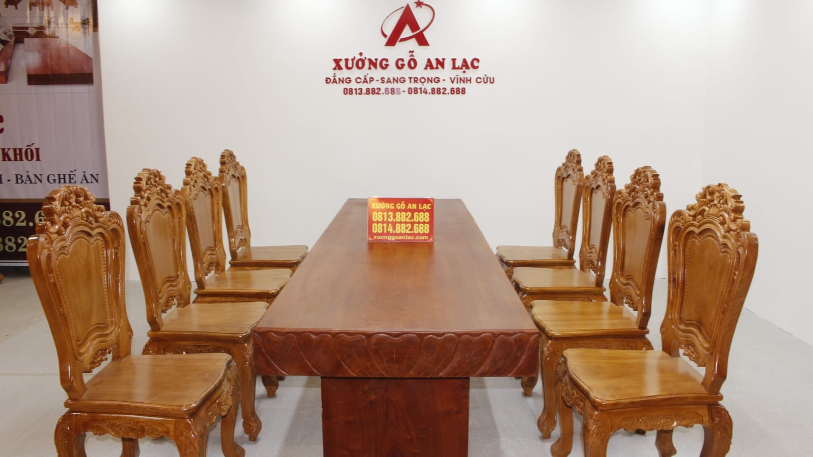 Bộ bàn ăn chữ nhật nguyên khối hương đá đục tim 2m79 với 8 ghế louis hoa lá tây 29 bộ bàn ăn nguyên khối 8 ghế hoa lá tây siêu vip