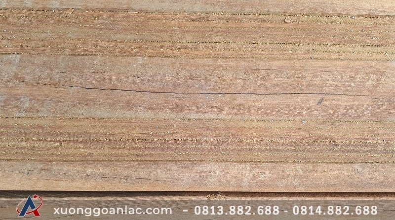 Vì sao gỗ tự nhiên thường bị nứt nẻ, cong vênh và cách khắc phục là gì? 1 Vì sao gỗ tự nhiên thường bị nứt nẻ, cong vênh và cách khắc phục là gì?