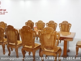 Bàn nguyên khối gỗ nu gõ 3m05 với 10 ghế hoa lá tây đục tay cực vip 17 Ban nguyen khoi go nu go vs 10 ghe louis hoa la tay 16 scaled