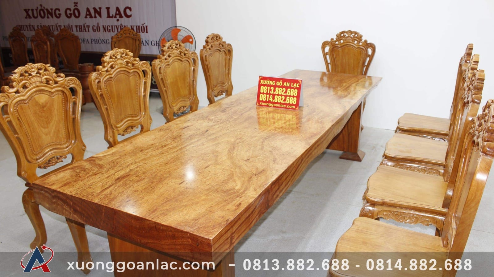 Bàn nguyên khối gỗ nu gõ 3m05 với 10 ghế hoa lá tây đục tay cực vip 3 bộ bàn ăn 10 ghế