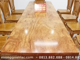 Bàn nguyên khối gỗ nu gõ 3m05 với 10 ghế hoa lá tây đục tay cực vip 14 Bàn nguyên khối gỗ nu gõ vs 10 ghế louis hoa lá tây (6)