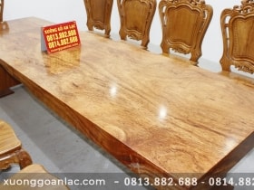 Bàn nguyên khối gỗ nu gõ 3m05 với 10 ghế hoa lá tây đục tay cực vip 16 Ban nguyen khoi go nu go vs 10 ghe louis hoa la tay 7 scaled