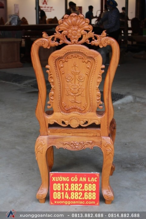 Bộ bàn ăn tròn nguyên khối 8 ghế louis hoa hồng gỗ gõ đục tay siêu vip 21 ghế louis hoa hồng vip